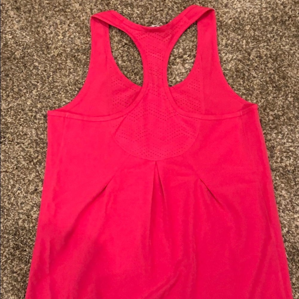 Flowy Reebok Tank - Picture 3 of 4